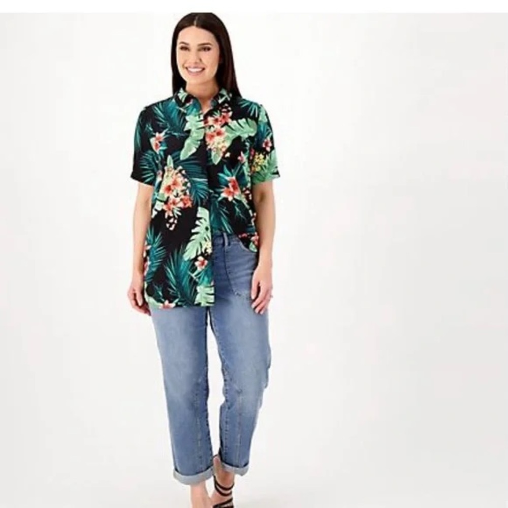 GIRL WITH CURVES Woven Crepe Tunic A598324
